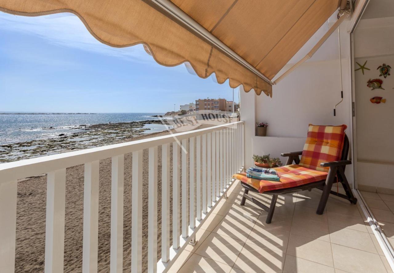 Luxury Apartment In Front Of The Beach Melenara Bagian luar foto